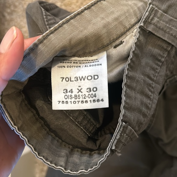 Two pair of old style wranglers 34X30 - Picture 5 of 9